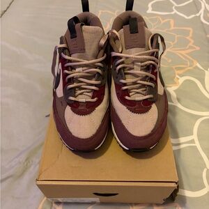 Nike Women's Maroon and Tan Air Max Futura Sneakers